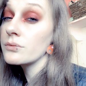 Meet your Posher, Anastasia